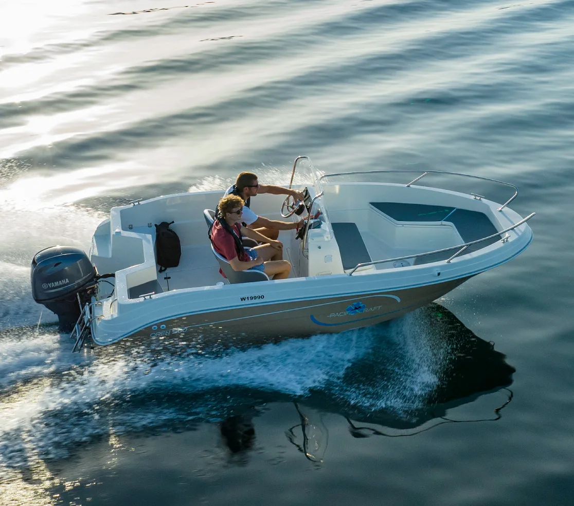 Pacific Craft 500 Open en navigation